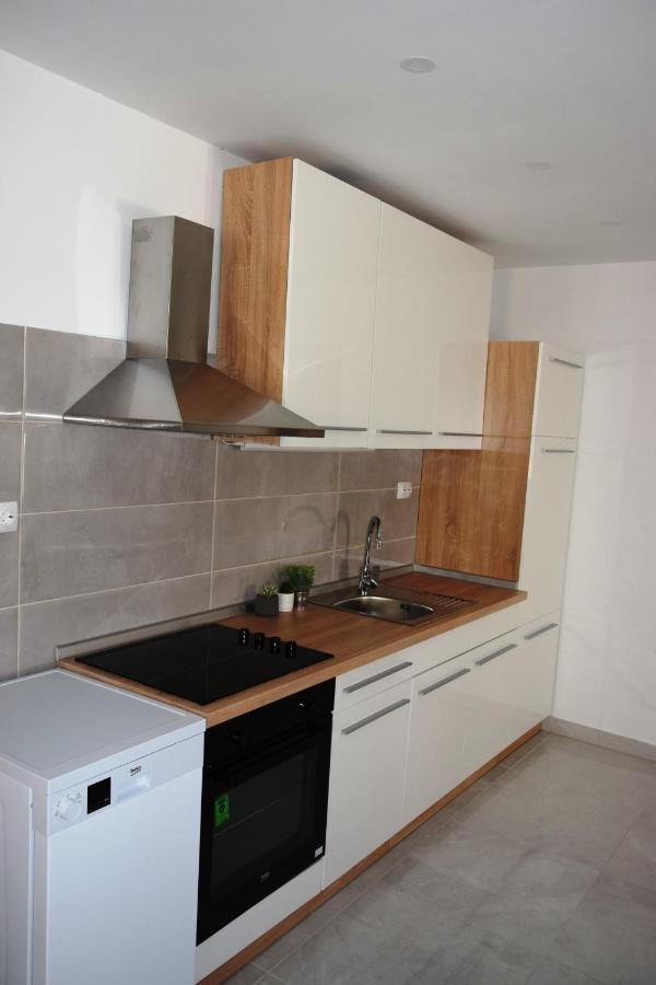 Marta II Your Holiday Home In Seget Center Trogir Kültér fotó