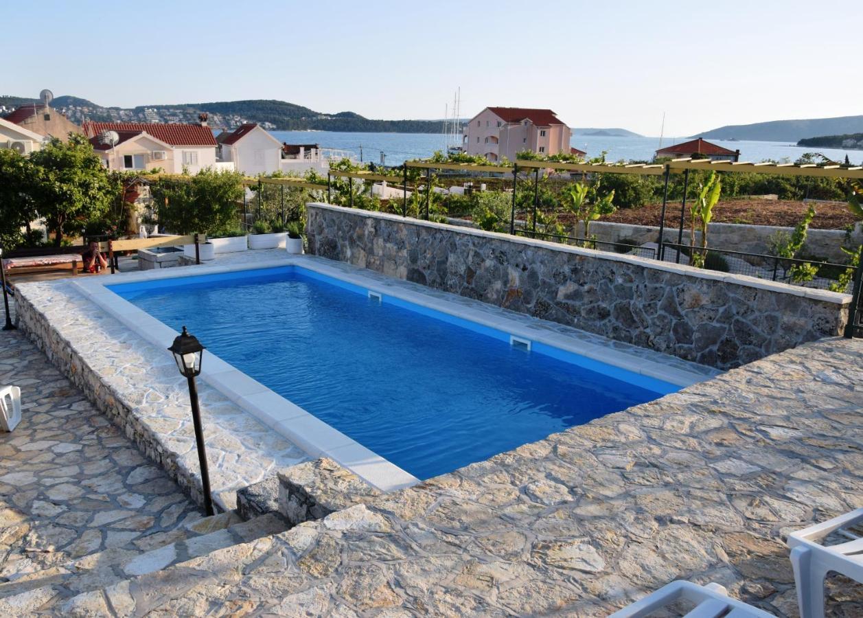 Marta II Your Holiday Home In Seget Center Trogir Kültér fotó
